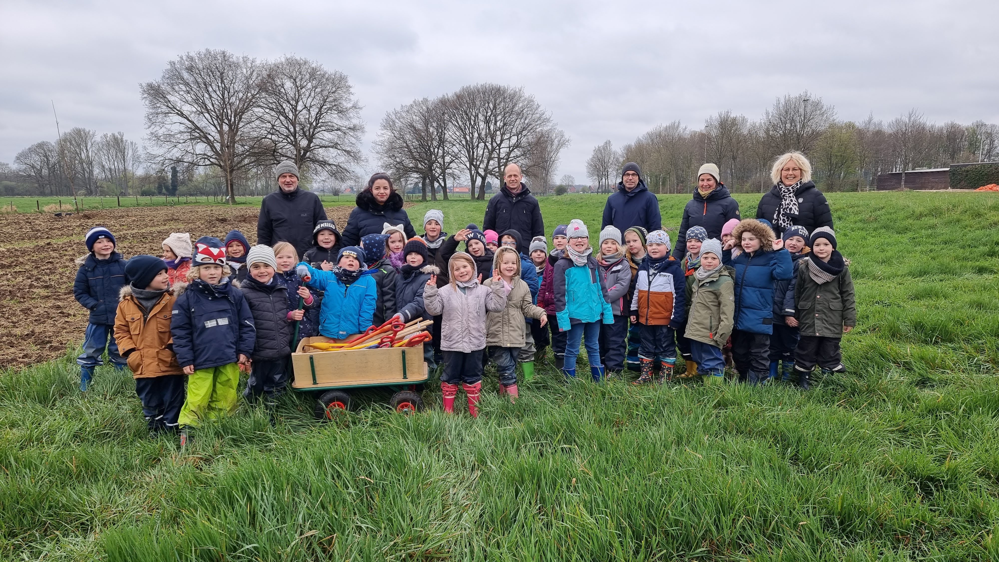 Kita Karken Baumpflanzaktion in Karken