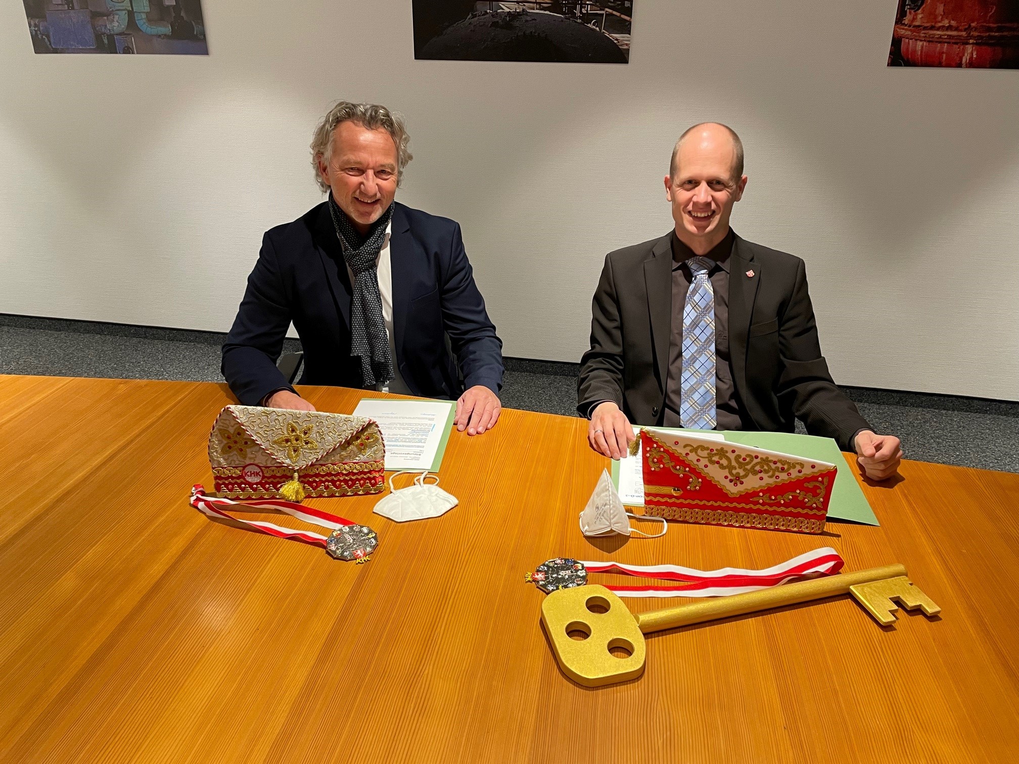 Bürgermeister Kai Louis und Präsident des Heinsberger Karneval Guido Peters