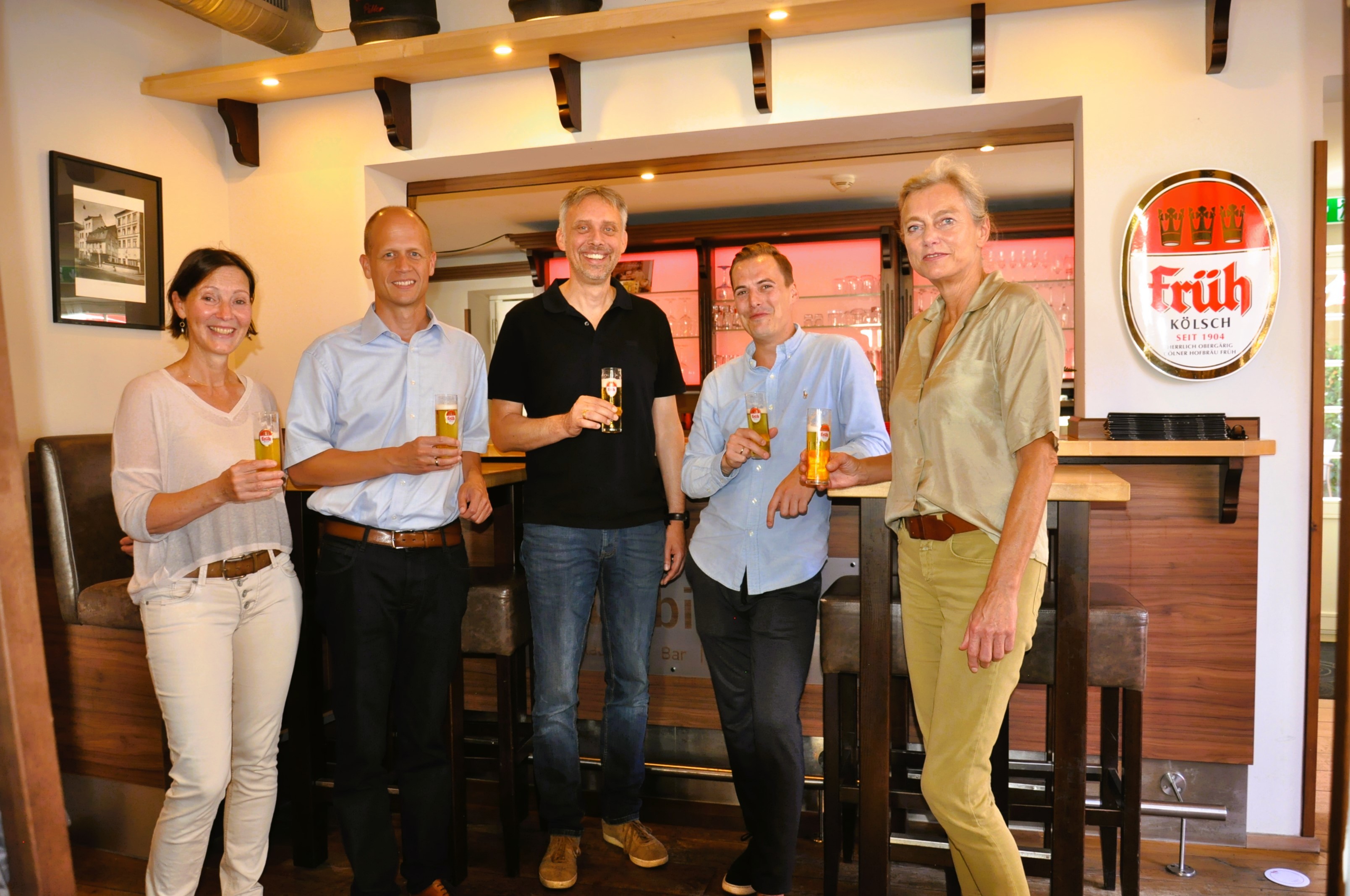 Besuch im Lokal "früh bis spät"