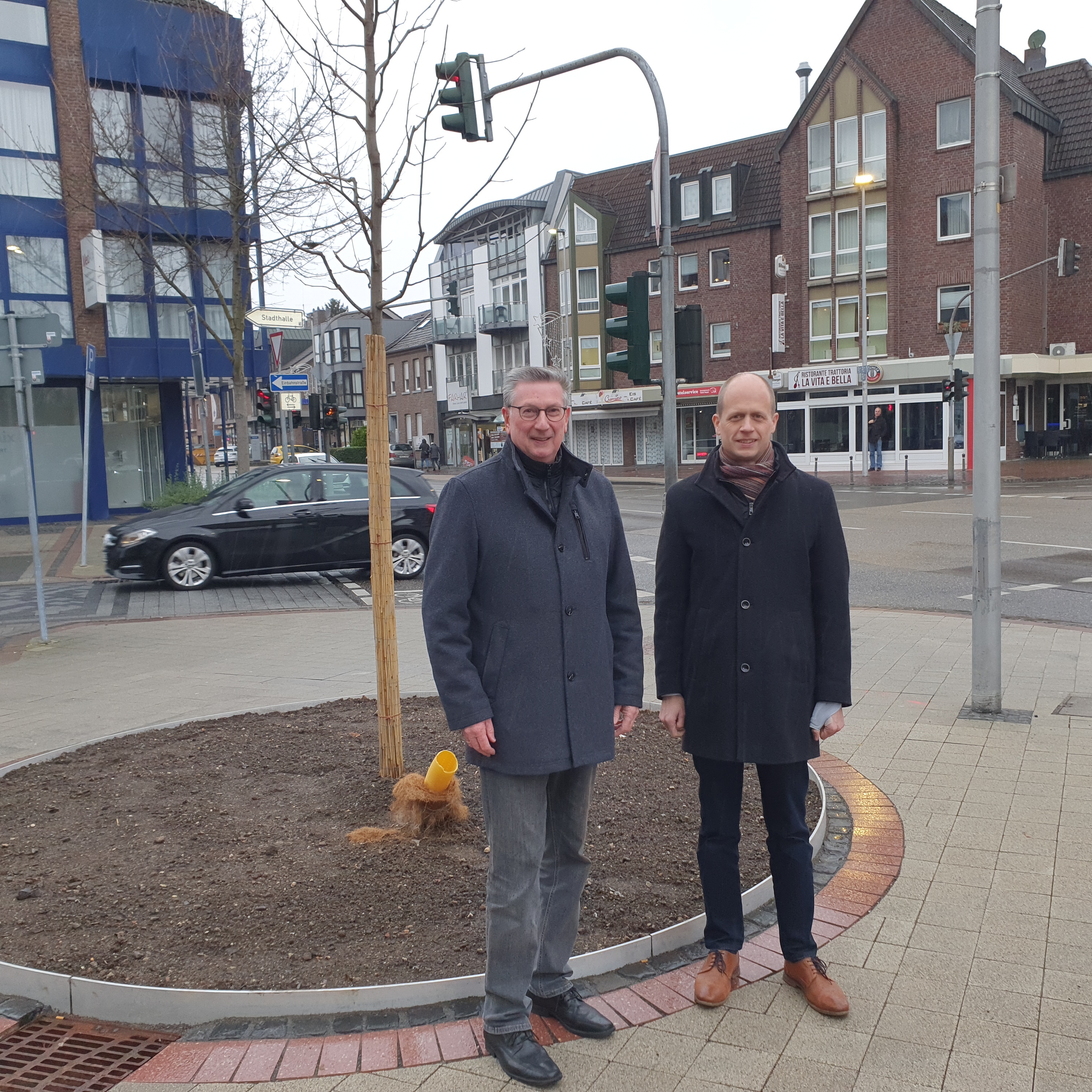 Bürgermeister Kai Louis und Siggi Jansen, Ortsvorsteher von Heinsberg