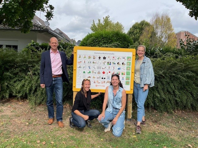Bürgermeister Kai Louis, Sandra Senftleben, Claudia Franzen und Kathi Mobers
