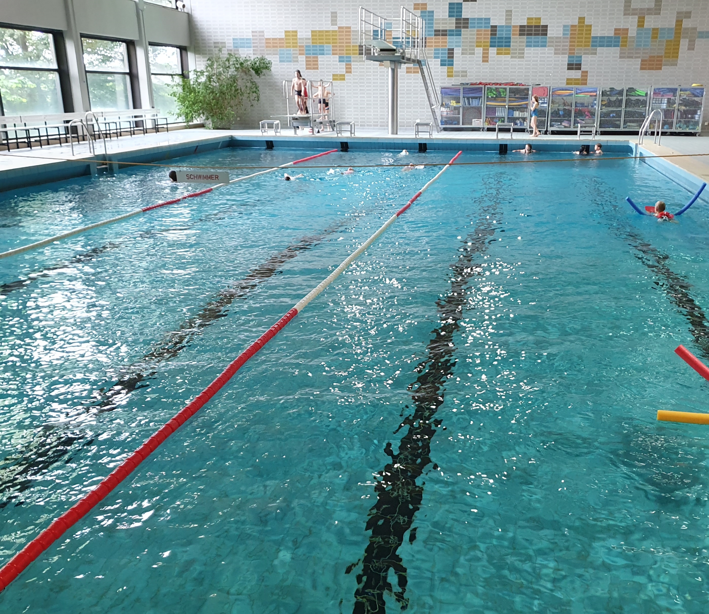 Hallenbad - Schwimmbecken