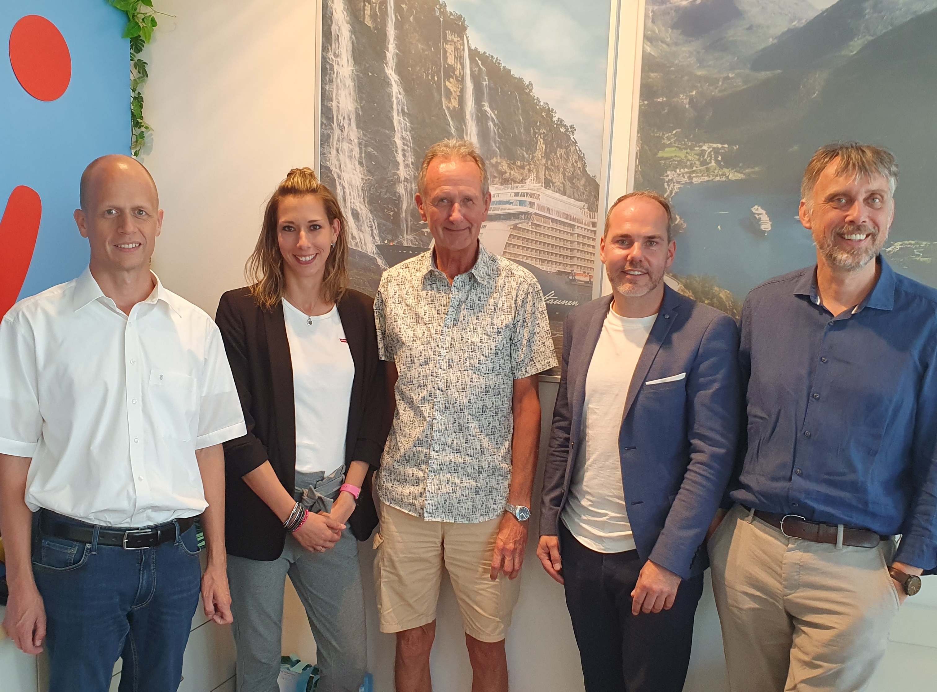 Bürgermeister Kai Louis, Christina Latour, Dirk Dauven-Latour, Dietmar Spielkamp und Stephan Otto vom Gewerbe- und Verkehrsverein