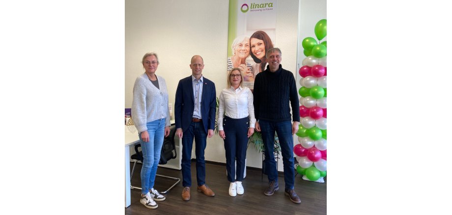 Bettina Walde, Citymanagement, Bürgermeister Kai Louis, Geschäftsführerin Agata Cömlek und Stephan Otto, Gewerbe- und Verkehrsverein