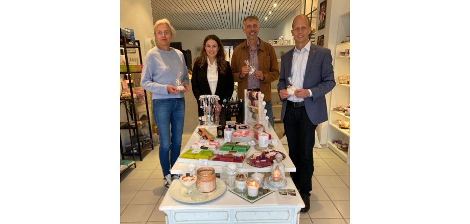 Besuch bei Liora Kristallwelt - im Ladenlokal